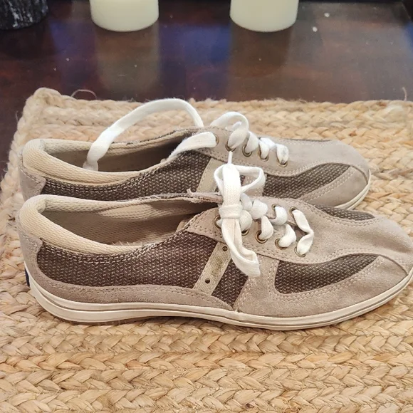 Keds Tan and Cream Casual Sneakers - Picture 4 of 8